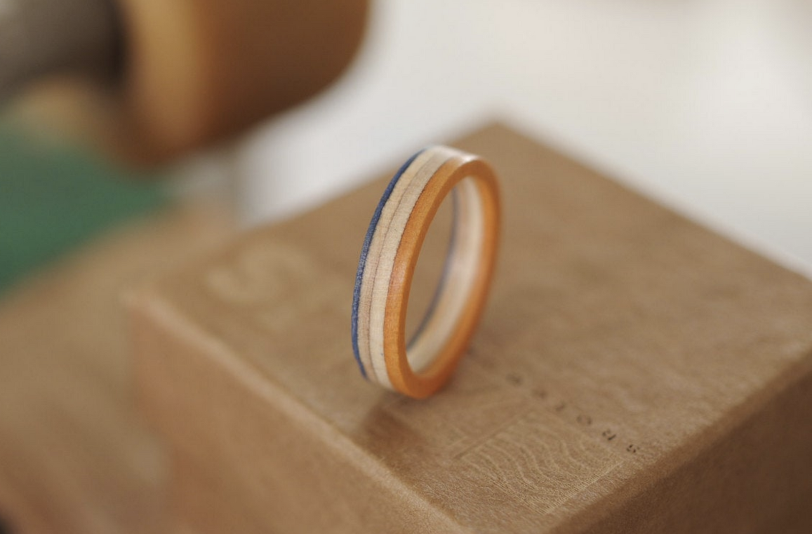 Bague skateboard recyclé 7PLIS orange bleue