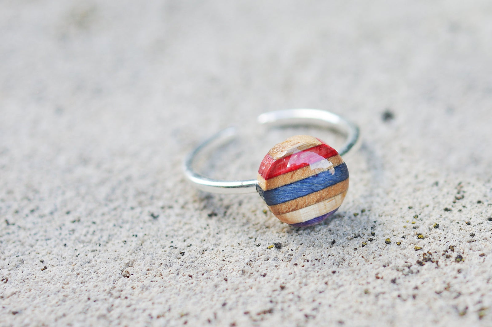 Bague skateboard recyclé ajustable 7PLIS bleu rouge orange - 7PLIS