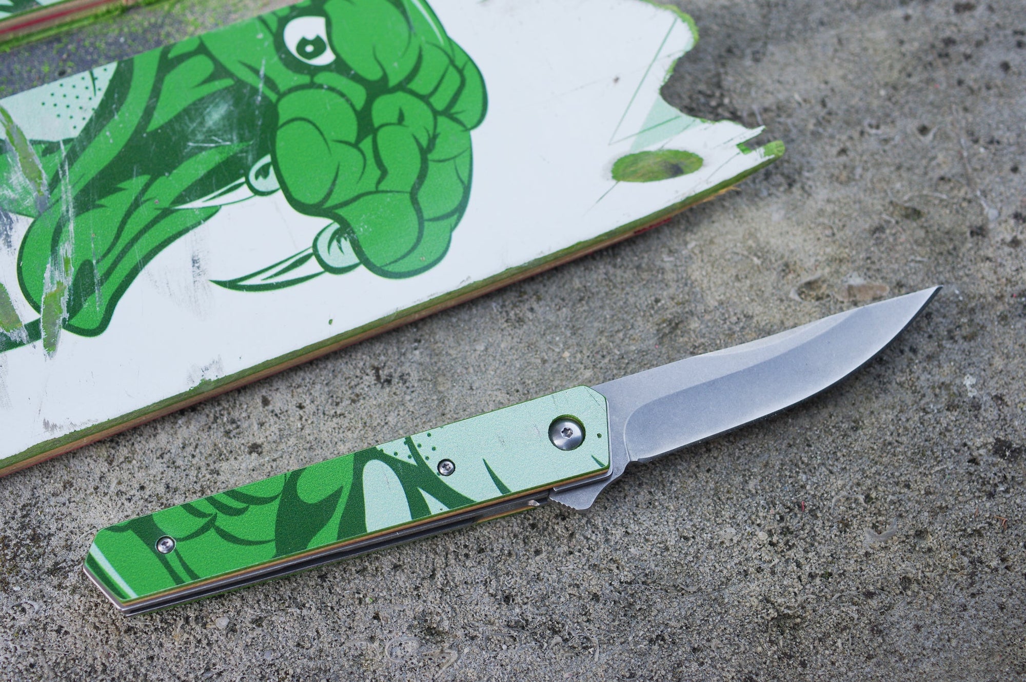 Couteau 7PLIS skateboard recyclé vert - 7PLIS