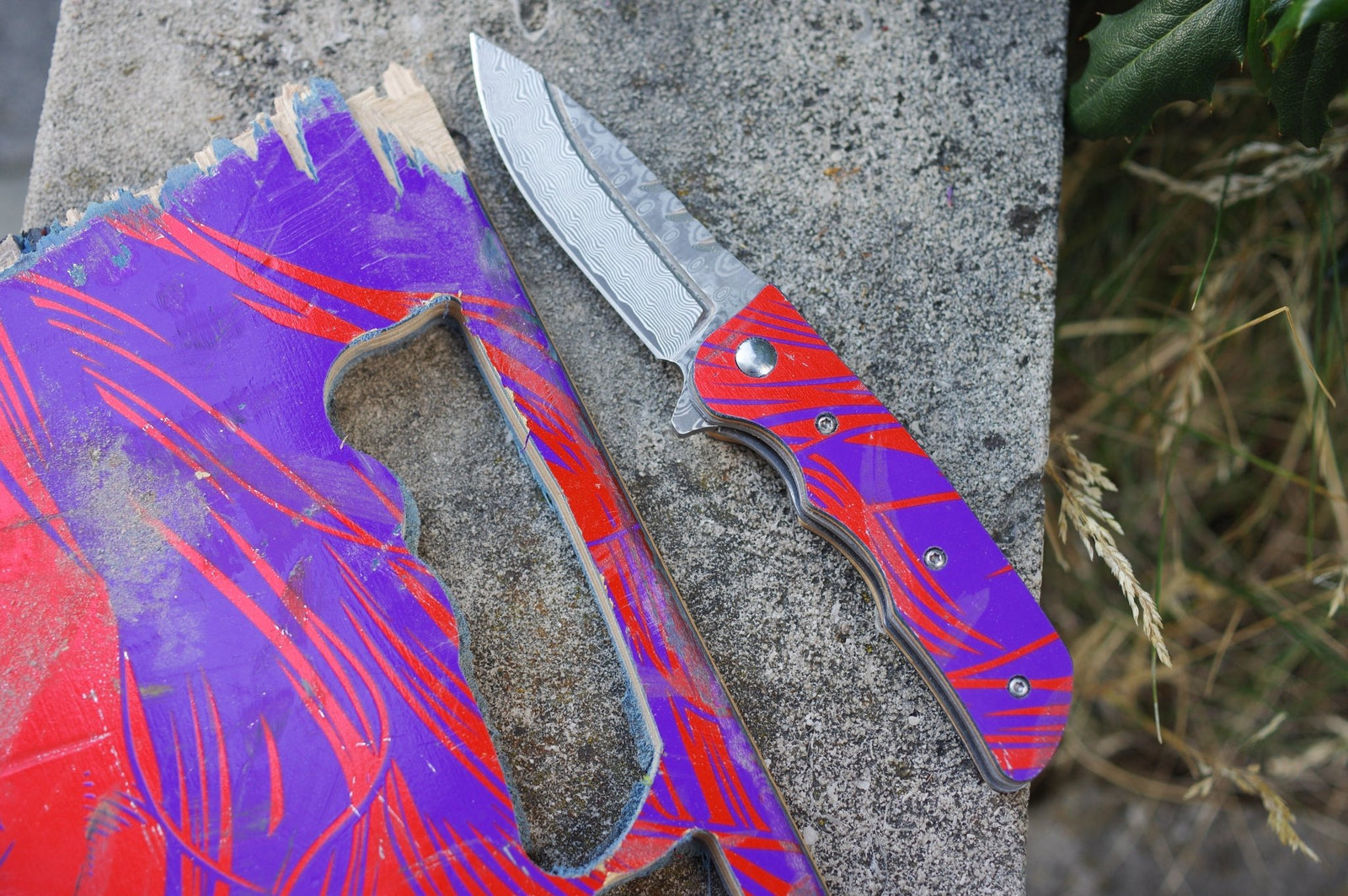 Couteau SKATEBOARD recyclé 7PLIS, violet rouge bois - 7PLIS
