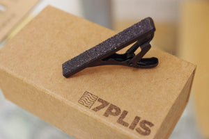 Pince à cravate GRIP recyclée à partir skateboard - 7PLIS