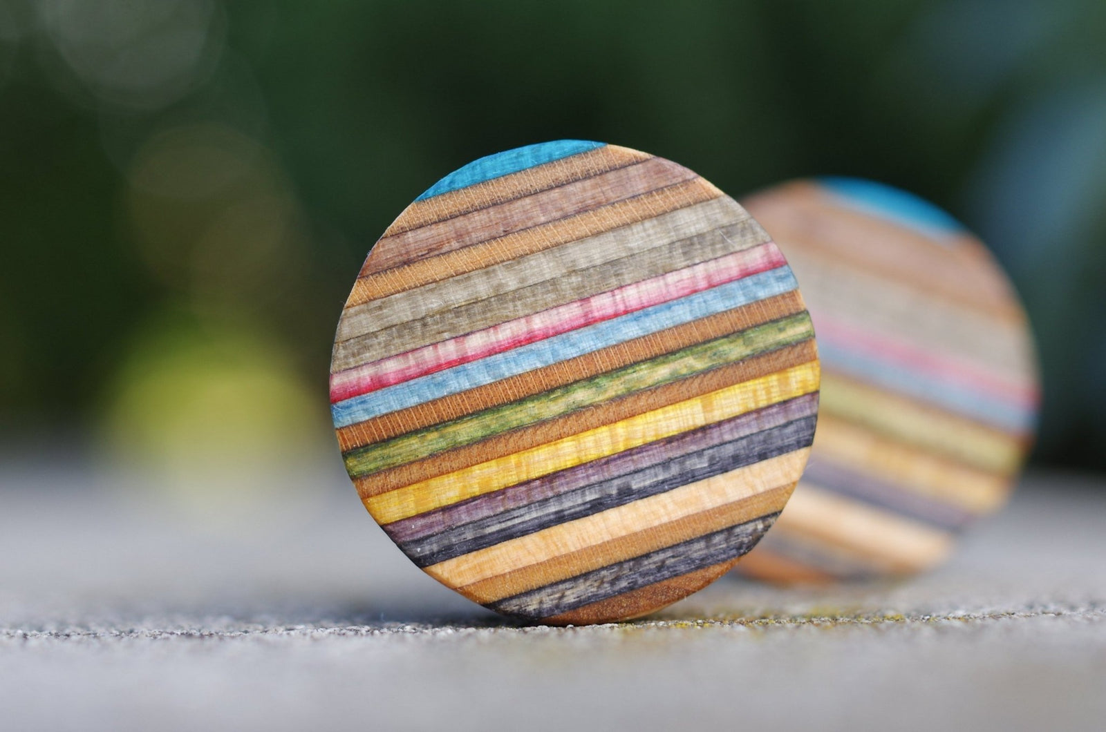 Plug SKATEBOARD recyclé bleu jaune kaki noir bois - 7PLIS