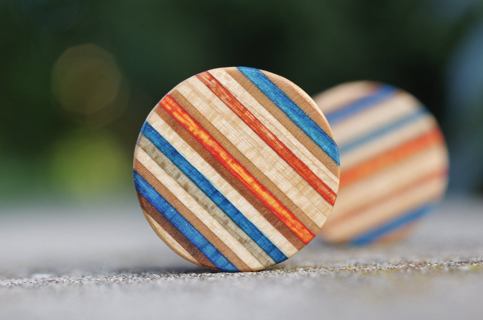 Plug SKATEBOARD recyclé bleu orange bois - 7PLIS