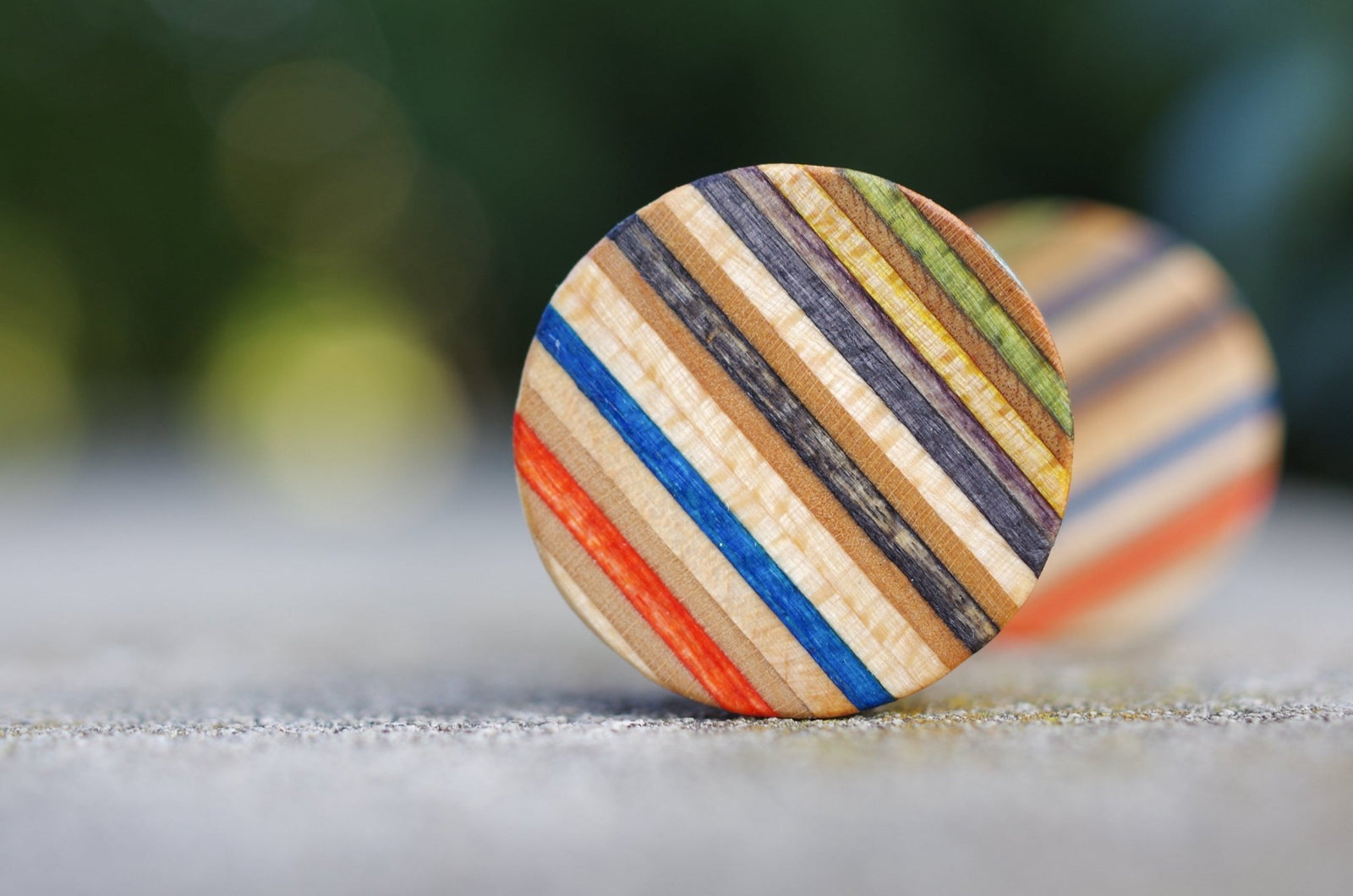 Plug SKATEBOARD recyclé bleu orange vert noir bois - 7PLIS