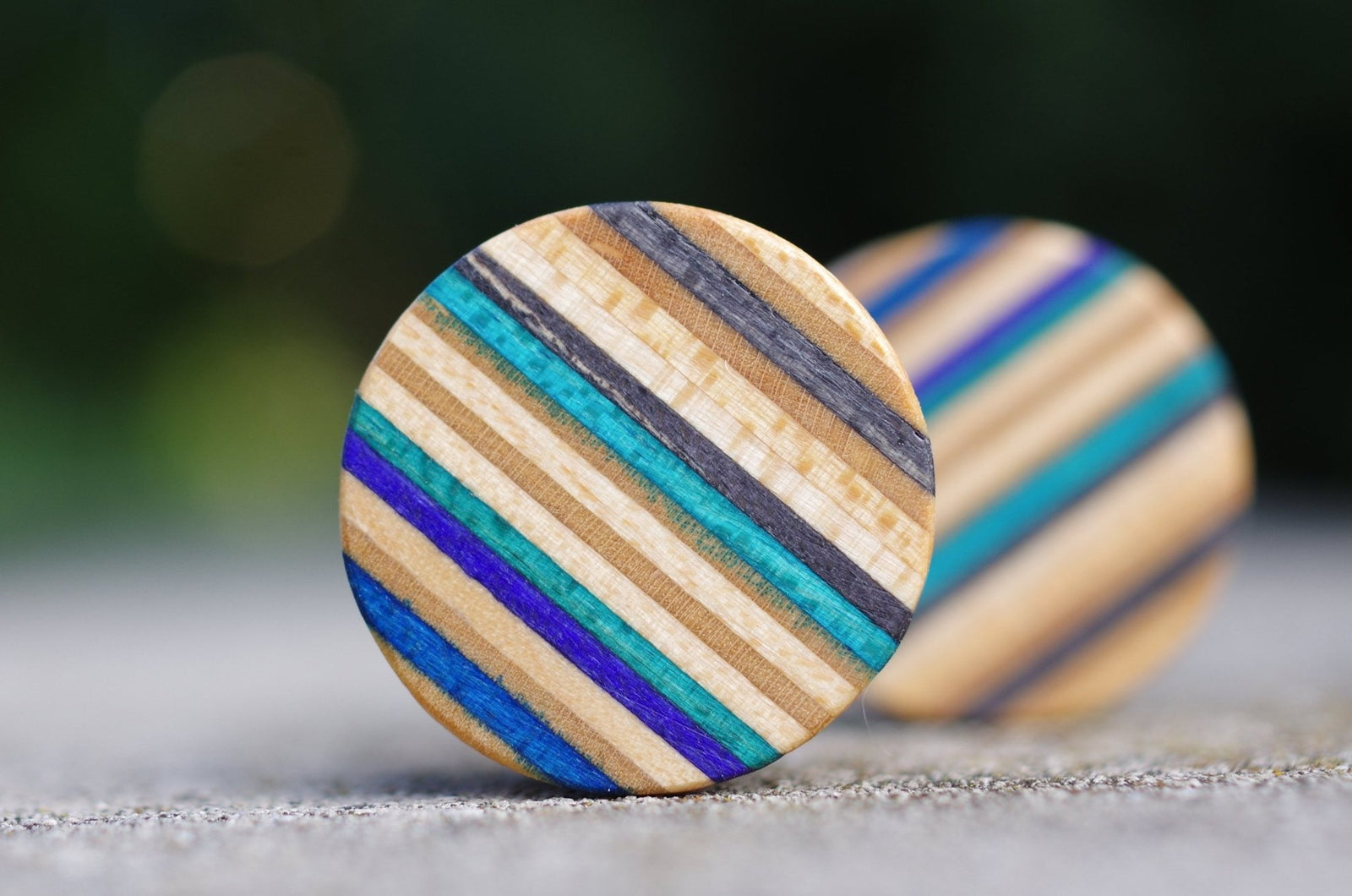 Plug SKATEBOARD recyclé bleu turquoise noir bois - 7PLIS