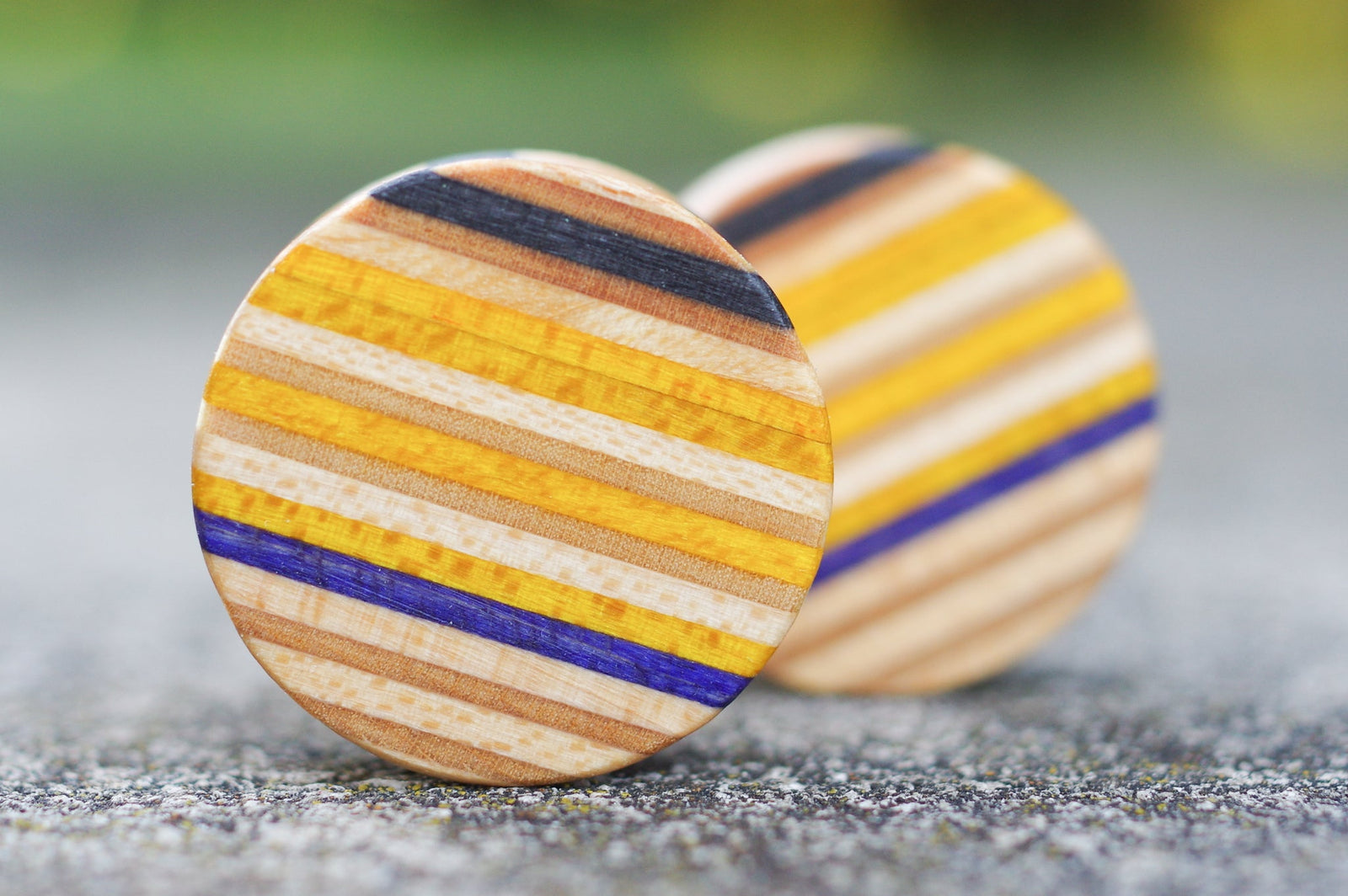 Plug SKATEBOARD recyclé jaune bleu bois - 7PLIS