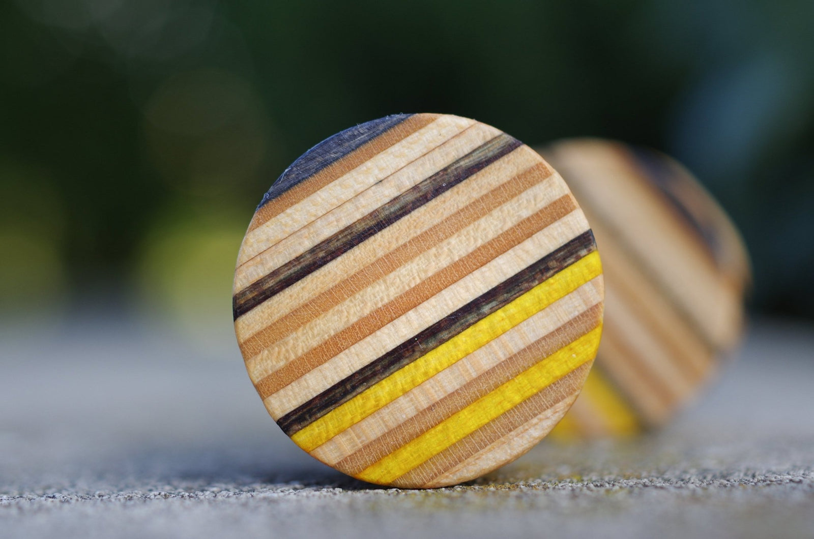 Plug SKATEBOARD recyclé jaune brun bois - 7PLIS