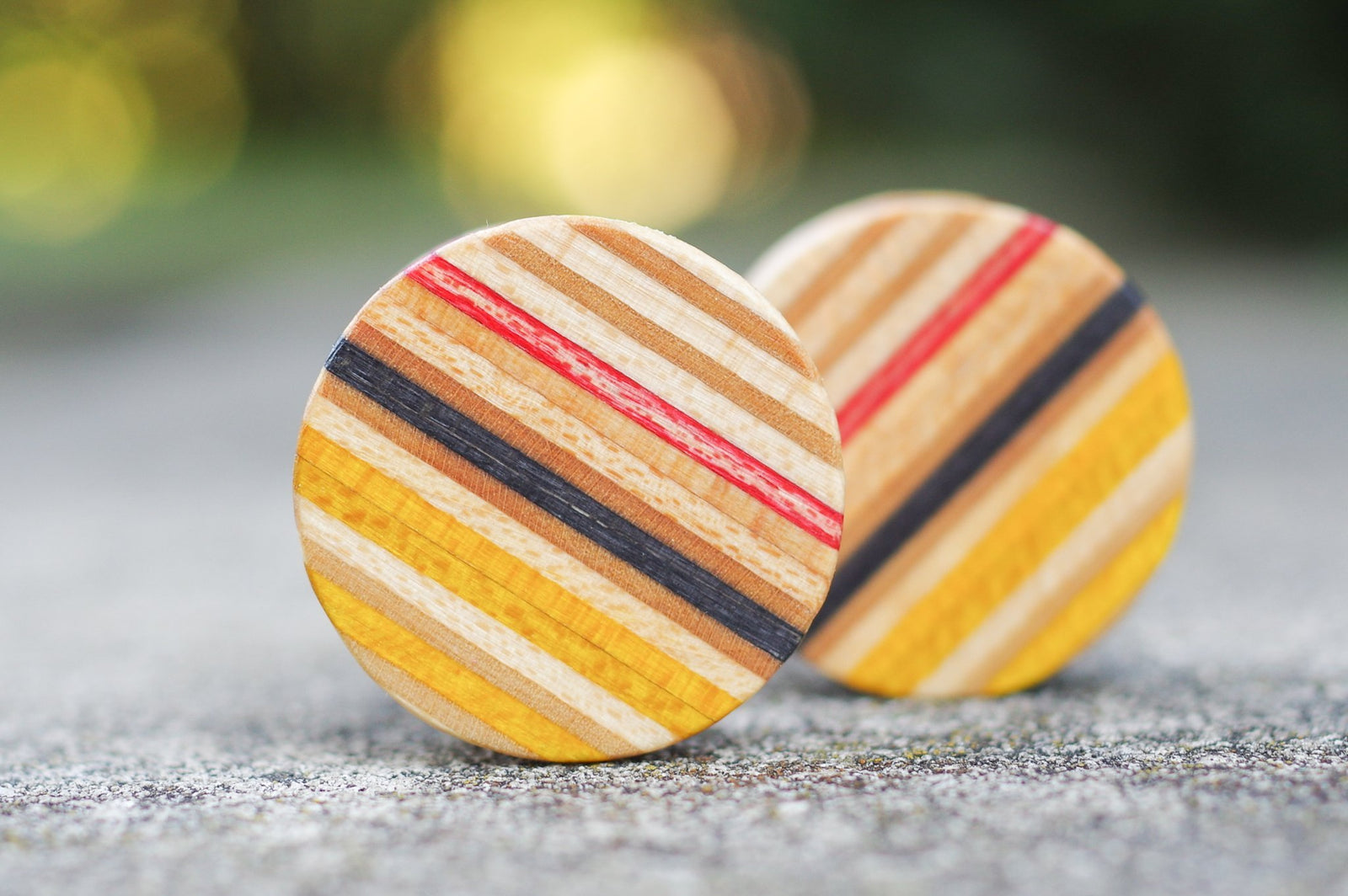 Plug SKATEBOARD recyclé noir jaune bois - 7PLIS