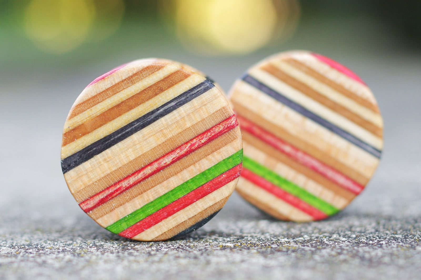 Plug SKATEBOARD recyclé rouge vert bois - 7PLIS