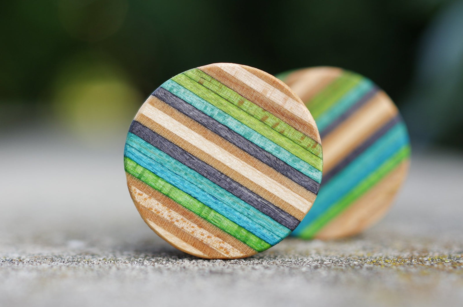 Plug SKATEBOARD recyclé vert bleu noir bois - 7PLIS