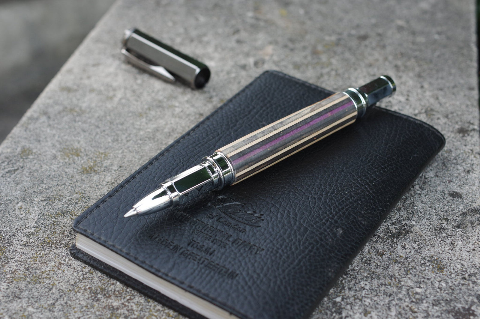 Stylo plume/roller 7PLIS skateboard recyclé - 7PLIS