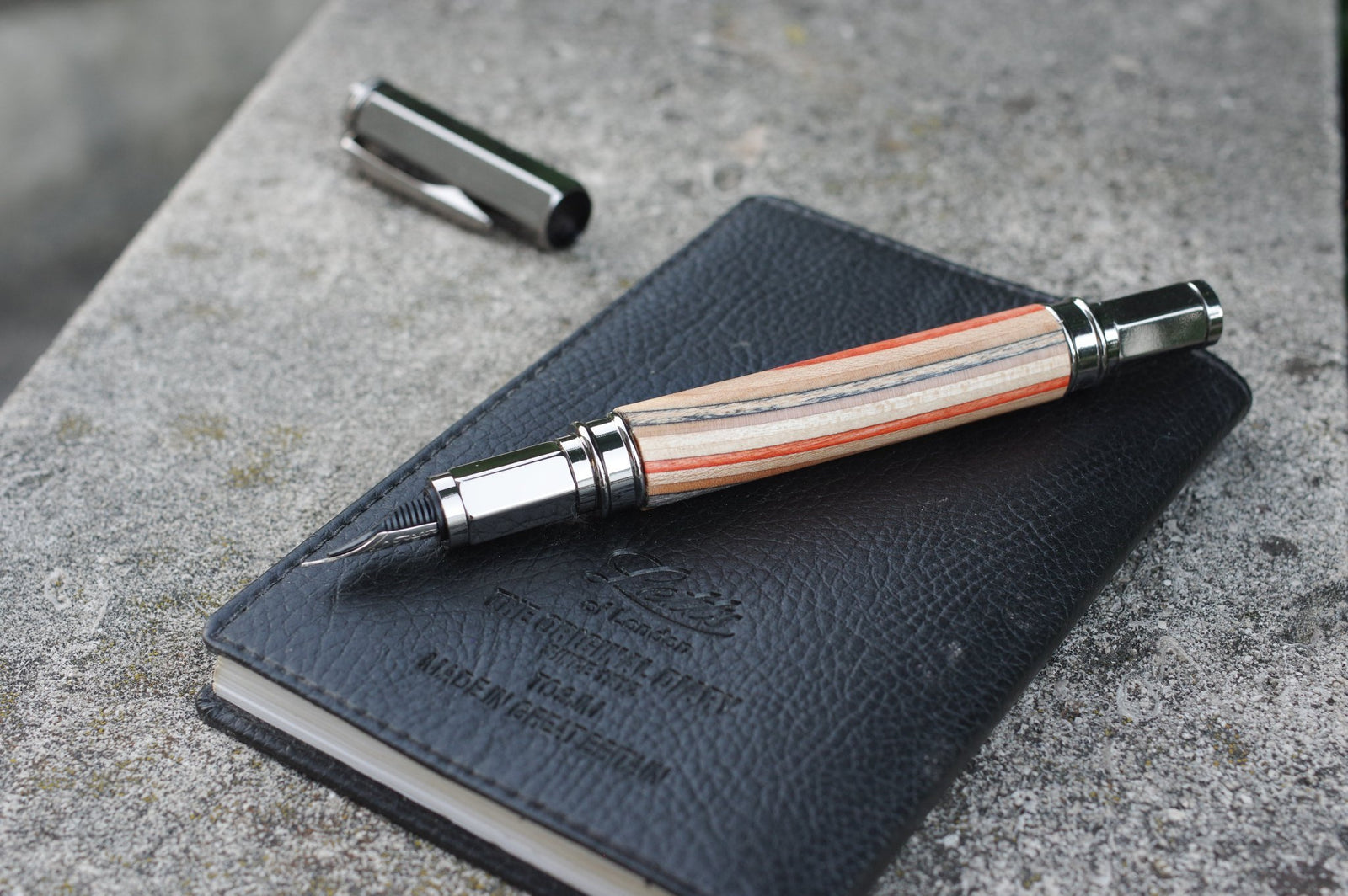 Stylo plume/roller 7PLIS skateboard recyclé - 7PLIS